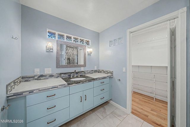 329 River Road, Dayton, NV 89403