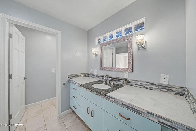 329 River Road, Dayton, NV 89403