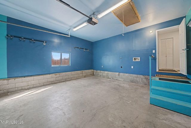 329 River Road, Dayton, NV 89403