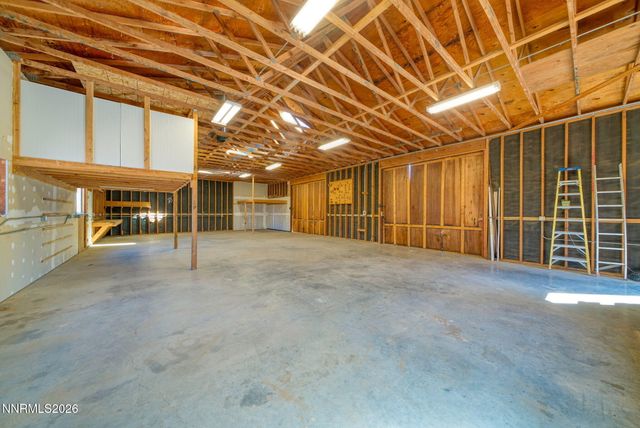 329 River Road, Dayton, NV 89403