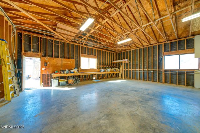 329 River Road, Dayton, NV 89403