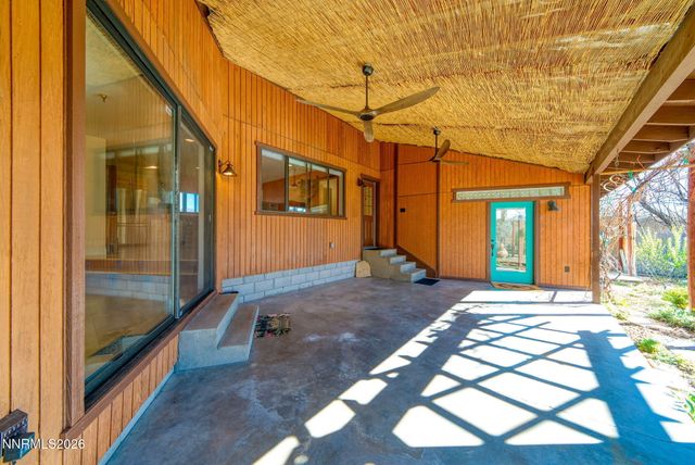 329 River Road, Dayton, NV 89403