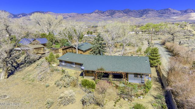 329 River Road, Dayton, NV 89403