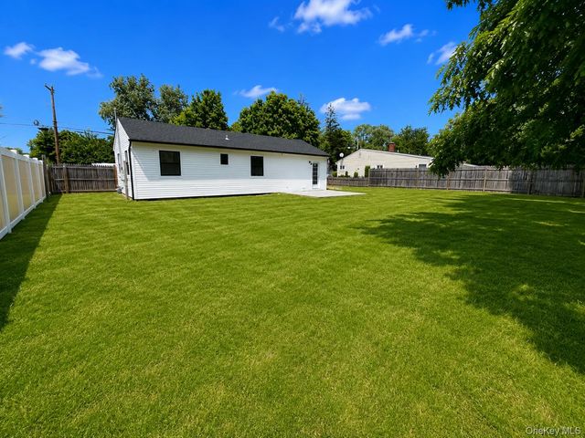 24 E Cherry Street, Central Islip, NY 11722