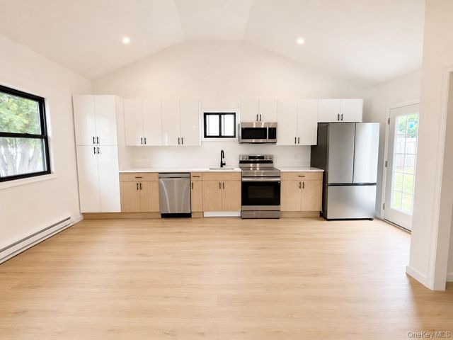 24 E Cherry Street, Central Islip, NY 11722