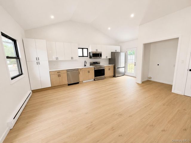 24 E Cherry Street, Central Islip, NY 11722
