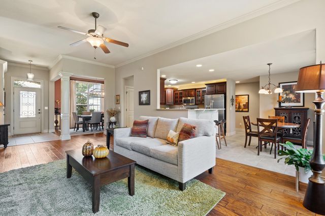 7100 MADISON CREEK DR, Columbia, MO 65203