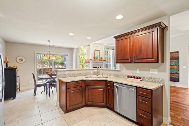 7100 MADISON CREEK DR, Columbia, MO 65203