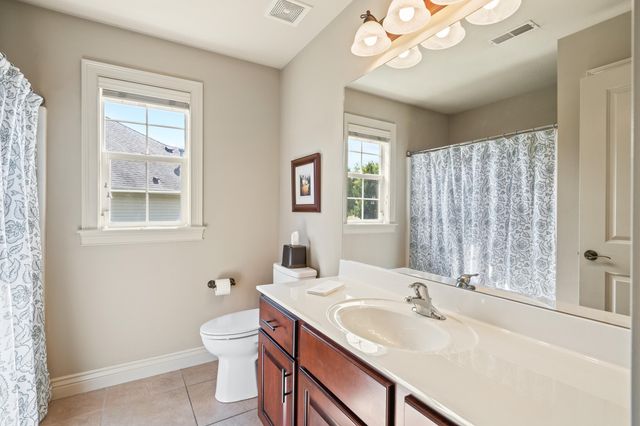 7100 MADISON CREEK DR, Columbia, MO 65203