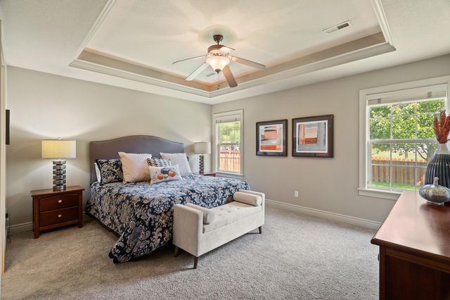 7100 MADISON CREEK DR, Columbia, MO 65203