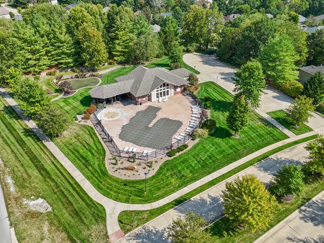 7100 MADISON CREEK DR, Columbia, MO 65203