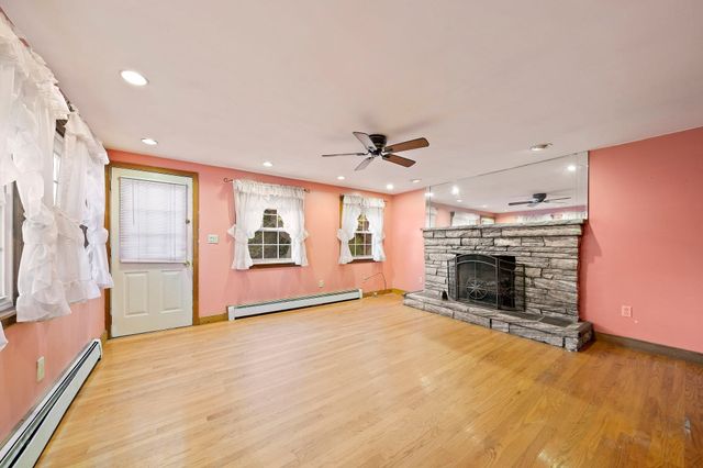 50 Lyons St, Quincy, MA 02169