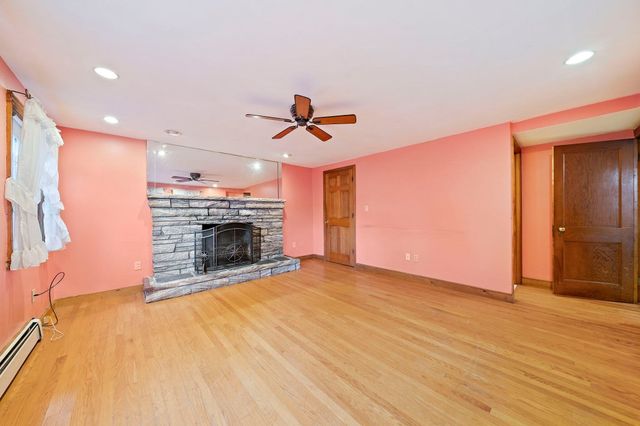 50 Lyons St, Quincy, MA 02169