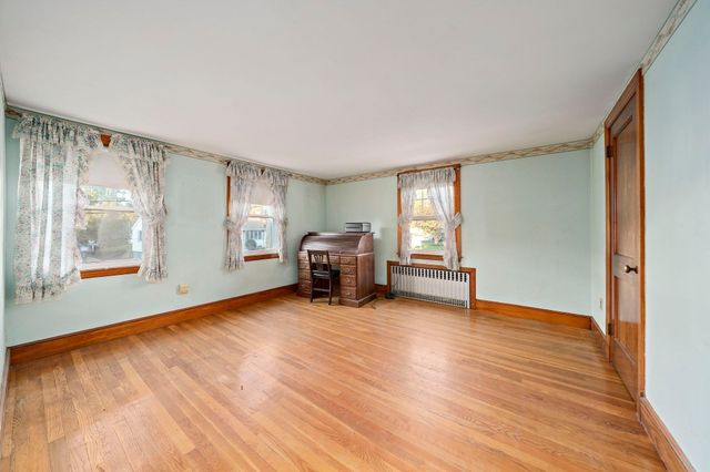 50 Lyons St, Quincy, MA 02169