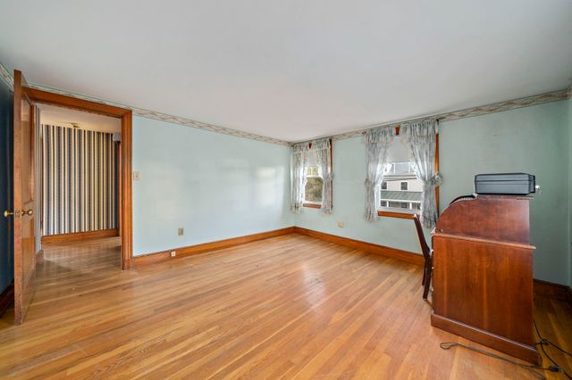 50 Lyons St, Quincy, MA 02169