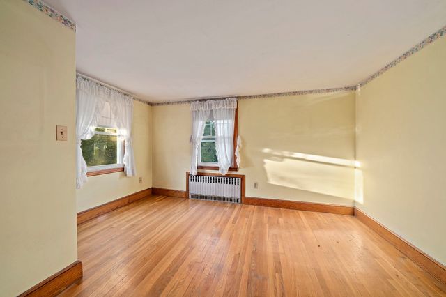 50 Lyons St, Quincy, MA 02169