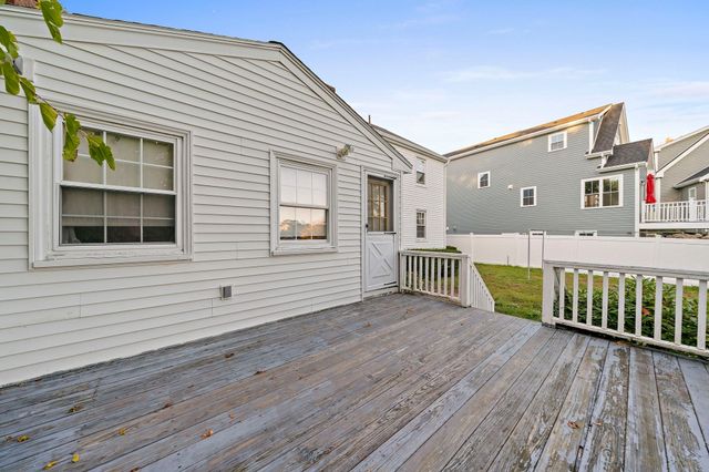 50 Lyons St, Quincy, MA 02169