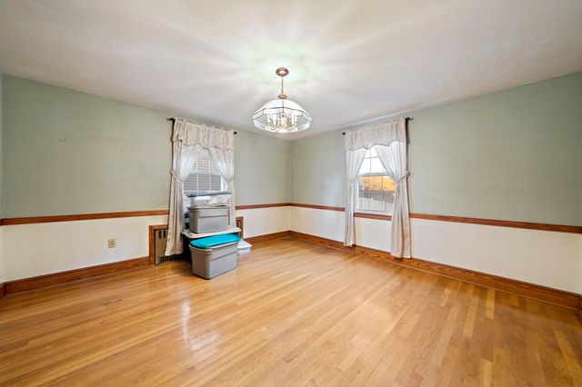 50 Lyons St, Quincy, MA 02169