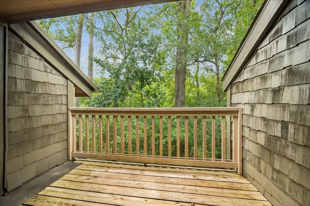 250 Sugarberry Circle 250, Houston, TX 77024