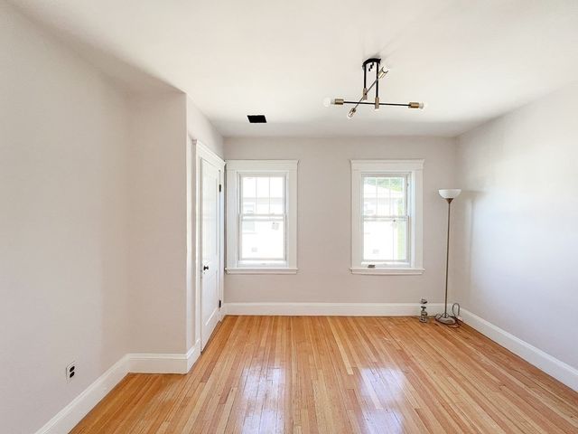 212 Derby 212, Newton, MA 02465