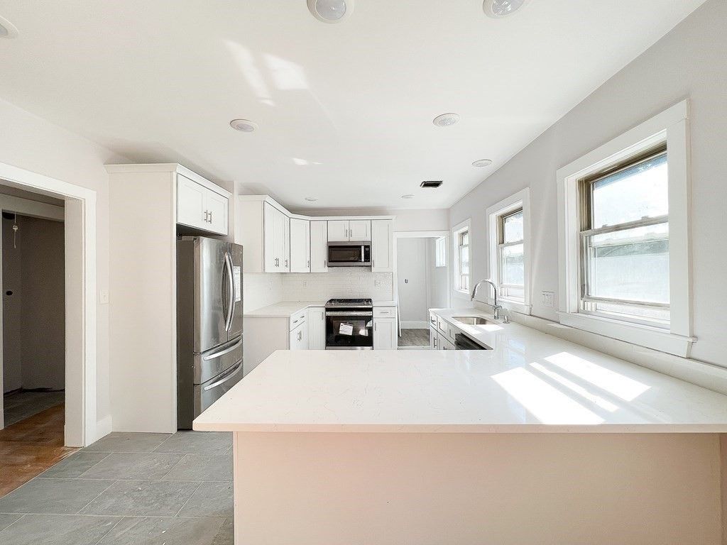 212 Derby 212, Newton, MA 02465