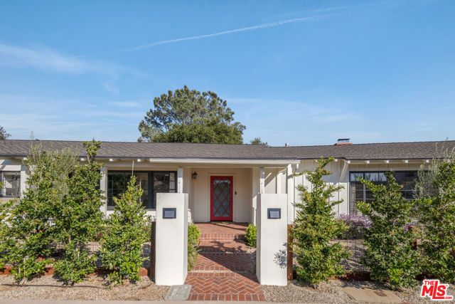 516 Hanley Place, Los Angeles, CA 90049