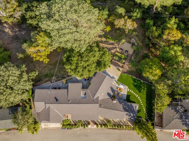 516 Hanley Place, Los Angeles, CA 90049