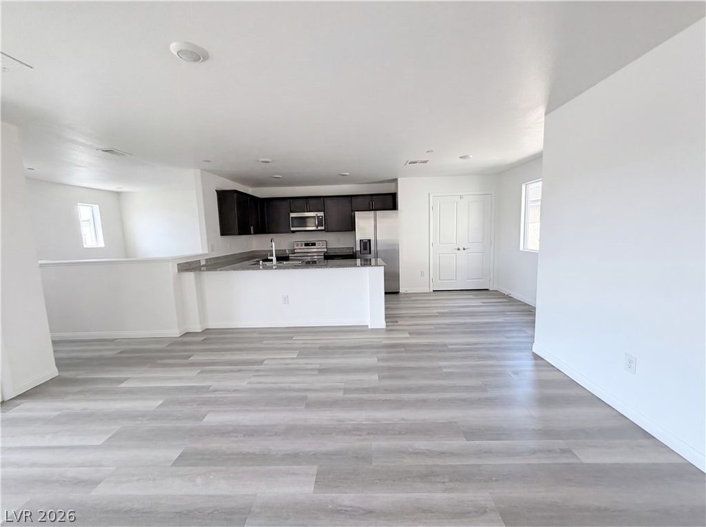 6875 Crimson Shadow Street, North Las Vegas, NV 89086 — photo 3