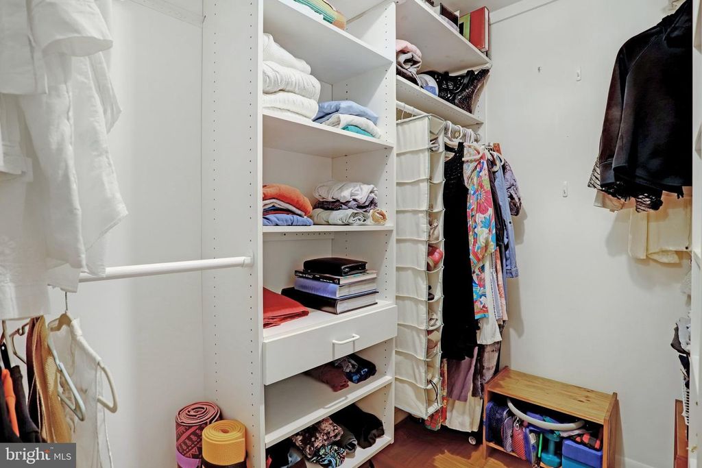 Image 35 of property listing at 10607 MONTROSE AVE #M-3, Bethesda, MD 20814