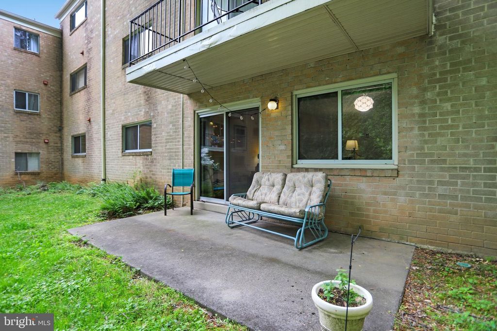 Image 42 of property listing at 10607 MONTROSE AVE #M-3, Bethesda, MD 20814