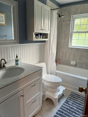 25 Sunny Road, Saint James, NY 11780