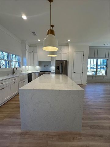 333 Sugarview Road, Sugar Hill, GA 30518