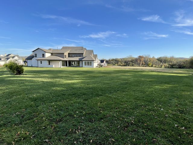 8122 Boiling Springs Pl, Brentwood, TN 37027