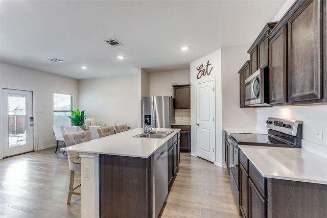 6545 Waterfall Lane, Princeton, TX 75407