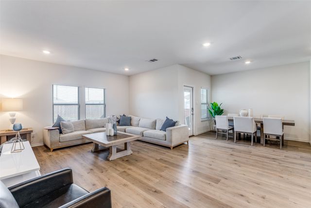 6545 Waterfall Lane, Princeton, TX 75407