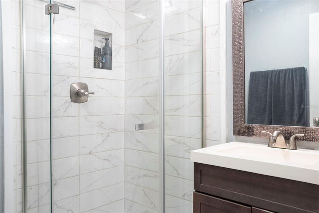 215 SEAHORSE DRIVE SE D, St Petersburg, FL 33705