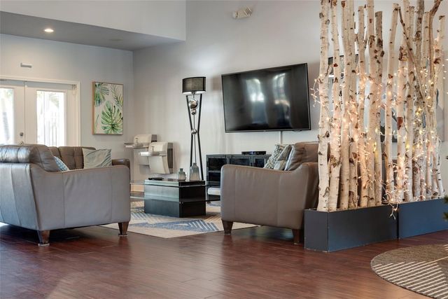 215 SEAHORSE DRIVE SE D, St Petersburg, FL 33705