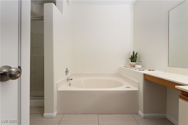 5751 East Hacienda Avenue 256, Las Vegas, NV 89122