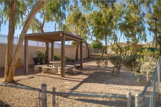 5751 East Hacienda Avenue 256, Las Vegas, NV 89122