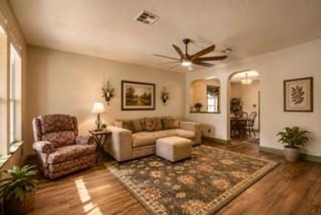 304 Bandstand LN, Cedar Park, TX 78613