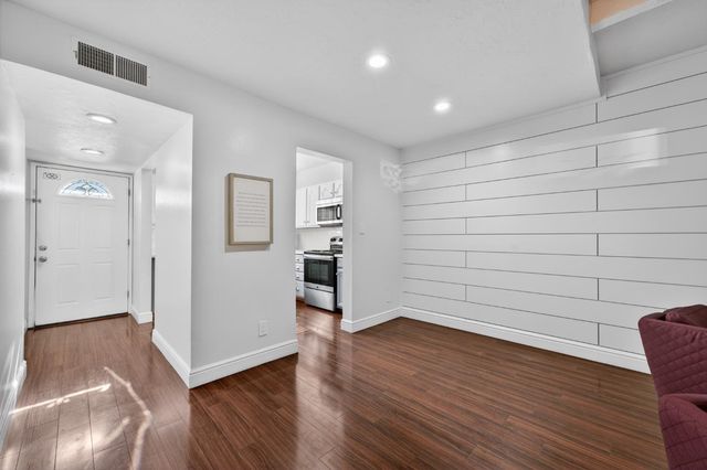 6146 Shadow Ln, Citrus Heights, CA 95621