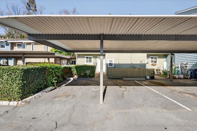 6146 Shadow Ln, Citrus Heights, CA 95621