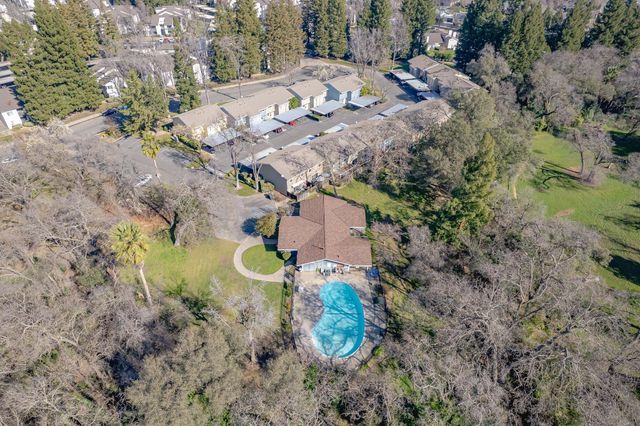 6146 Shadow Ln, Citrus Heights, CA 95621