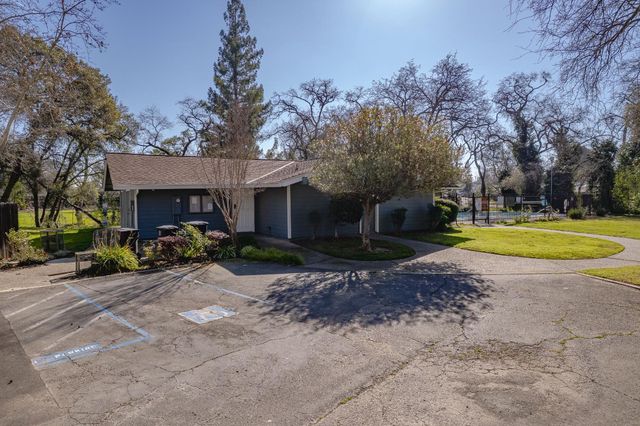 6146 Shadow Ln, Citrus Heights, CA 95621