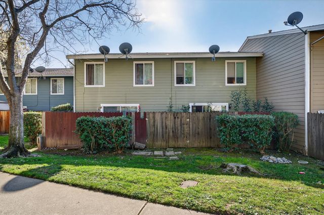 6146 Shadow Ln, Citrus Heights, CA 95621