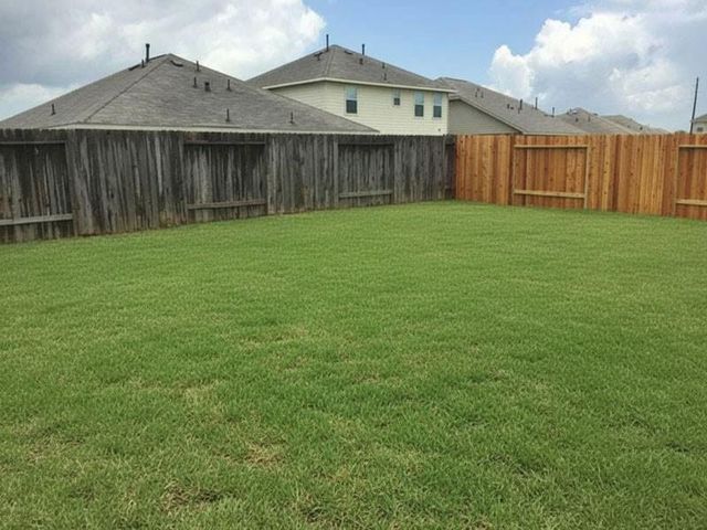17 Lazy Swing Court, Manvel, TX 77578