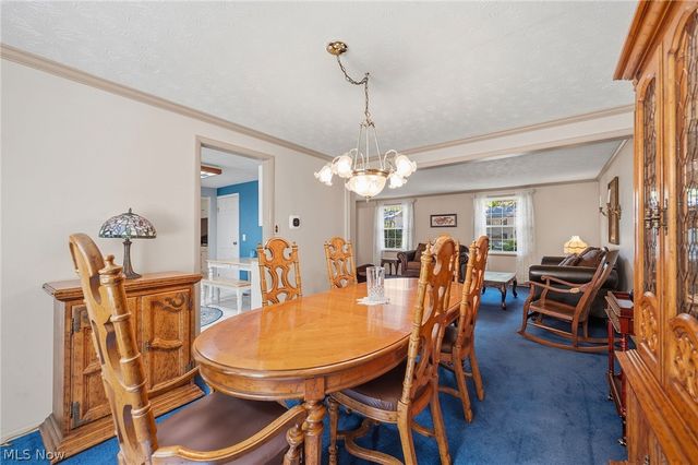 1370 Bittersweet Drive NE, Warren, OH 44484