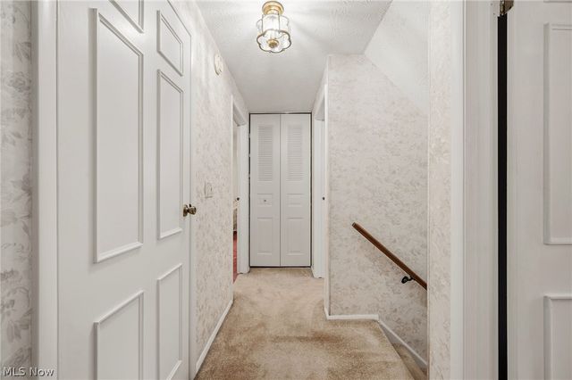 1370 Bittersweet Drive NE, Warren, OH 44484