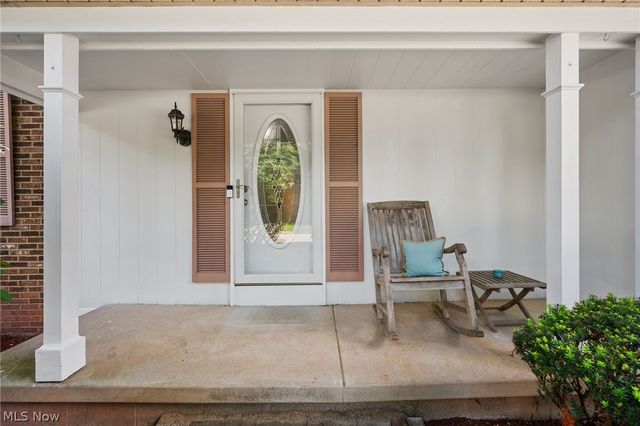 1370 Bittersweet Drive NE, Warren, OH 44484