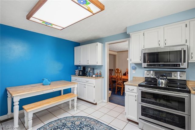 1370 Bittersweet Drive NE, Warren, OH 44484